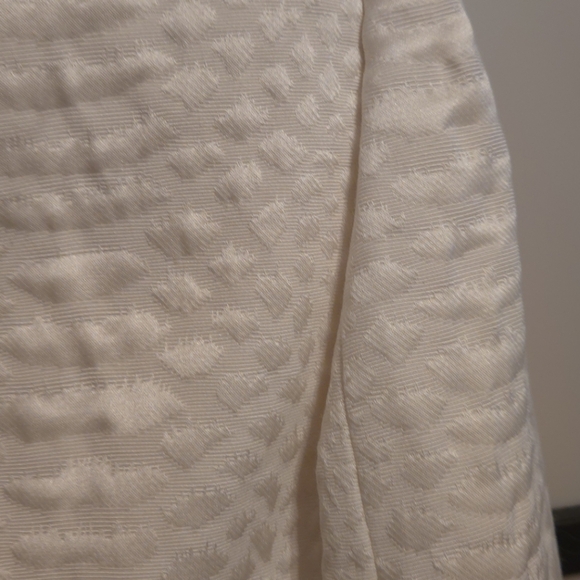 Armani COLLEZIONI  Size 6 Creme Jacket. Elegant, gorgeous. Perfect Condition - Picture 8 of 11